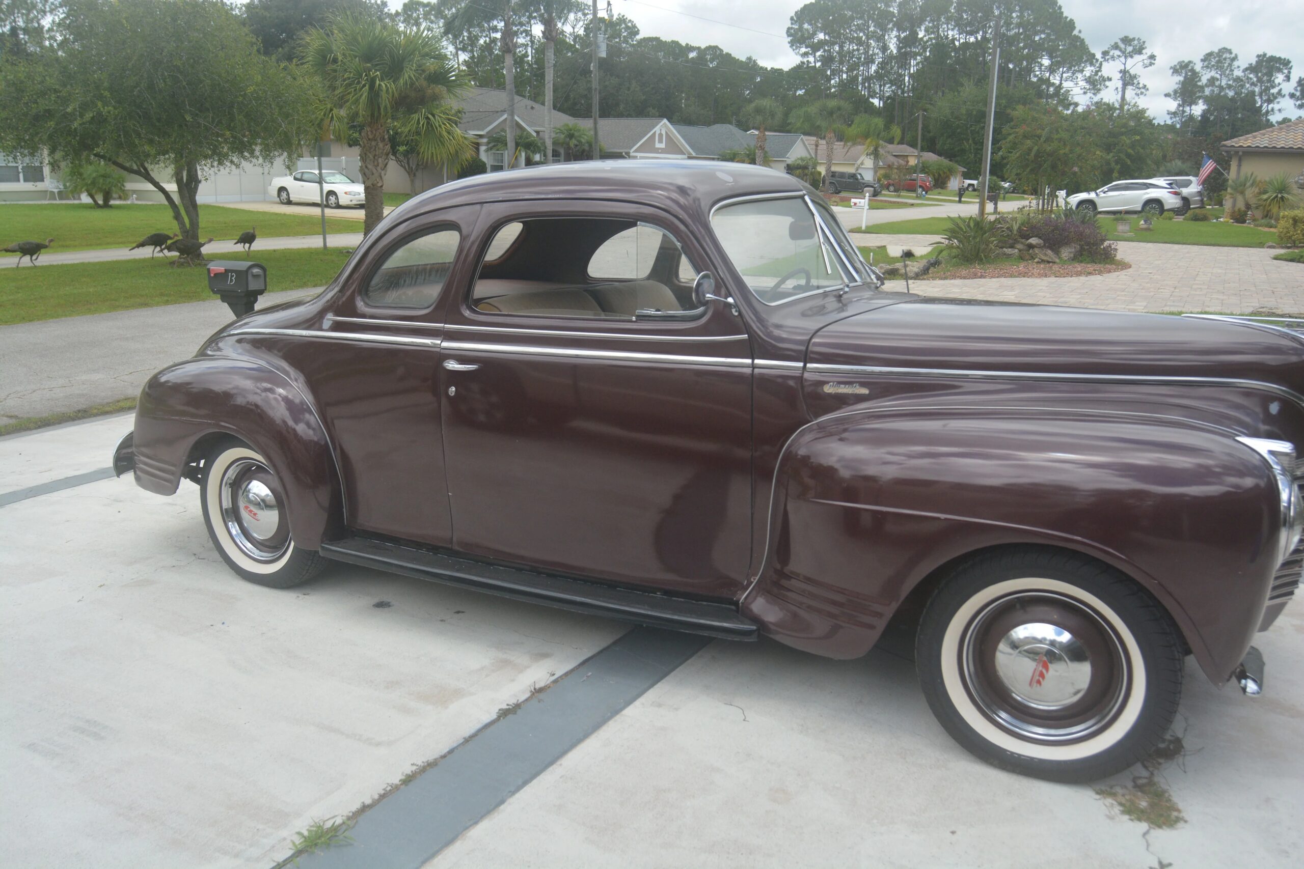 Plymouth-Special-deluxe-1941-Burgundy-Tan-7