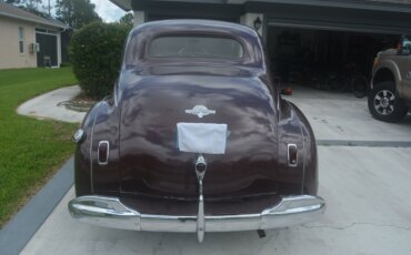 Plymouth-Special-deluxe-1941-Burgundy-Tan-8