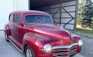 Plymouth-Special-deluxe-1948-Red-Beige