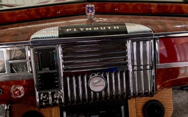 Plymouth-Special-deluxe-1948-Red-Beige-5