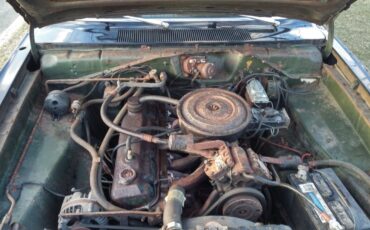 Plymouth-Valiant-1971-Sedan-11