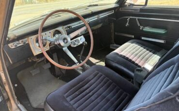 Plymouth-barracuda-1965-brown-4