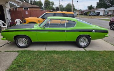 Plymouth-barracuda-1967-green-3