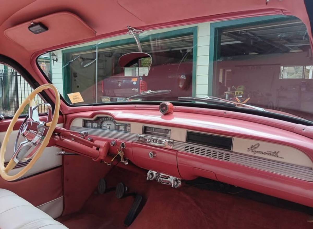 Plymouth-belvedere-1954-custom-1