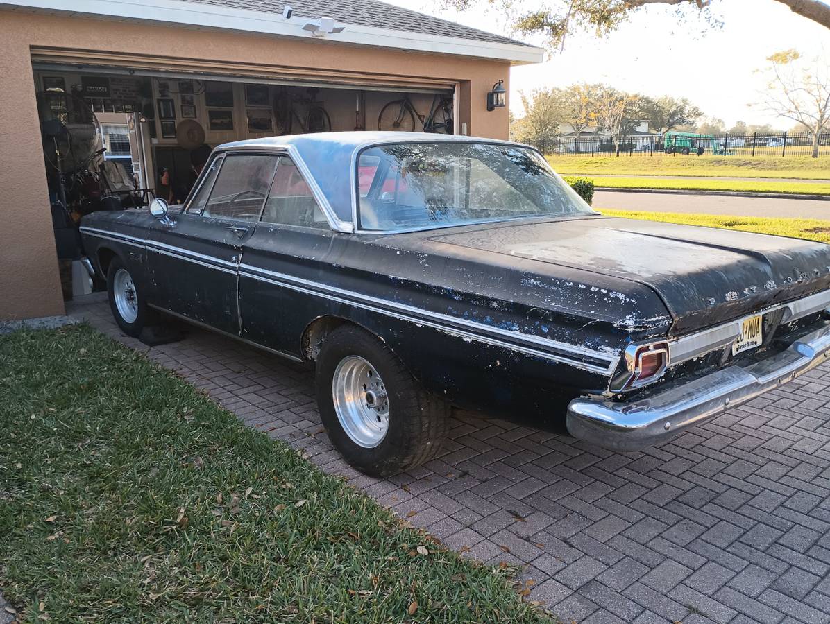Plymouth-belvedere-1965-black