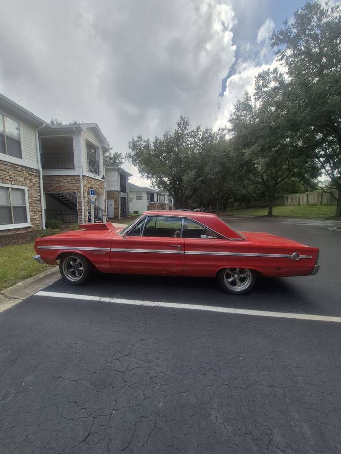 Plymouth-belvedere-2-1966-red