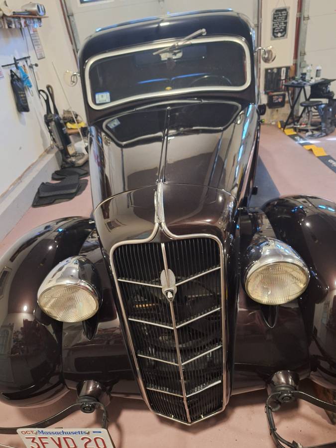 Plymouth-coupe-1935-black