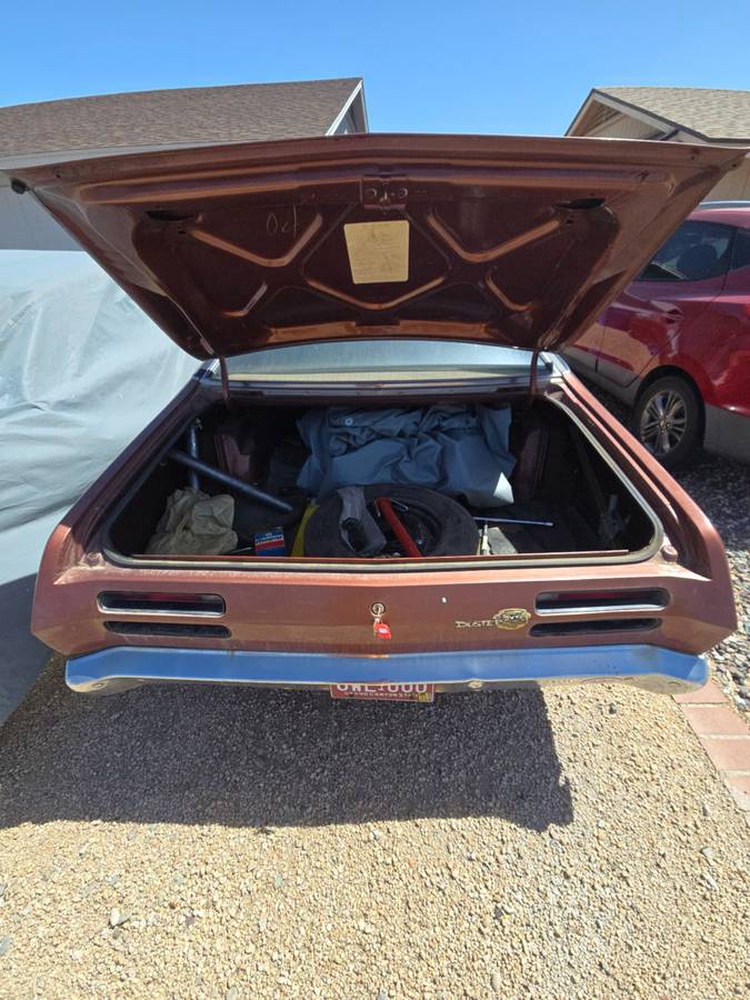 Plymouth-duster-1971-brown-8