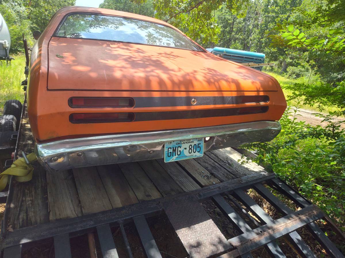 Plymouth-duster-1971-orange-11