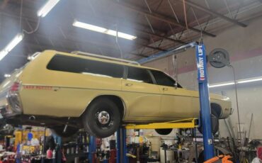 Plymouth-fury-1973-custom-10
