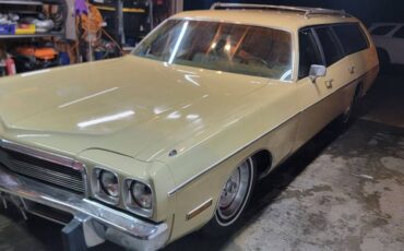 Plymouth-fury-1973-custom-13