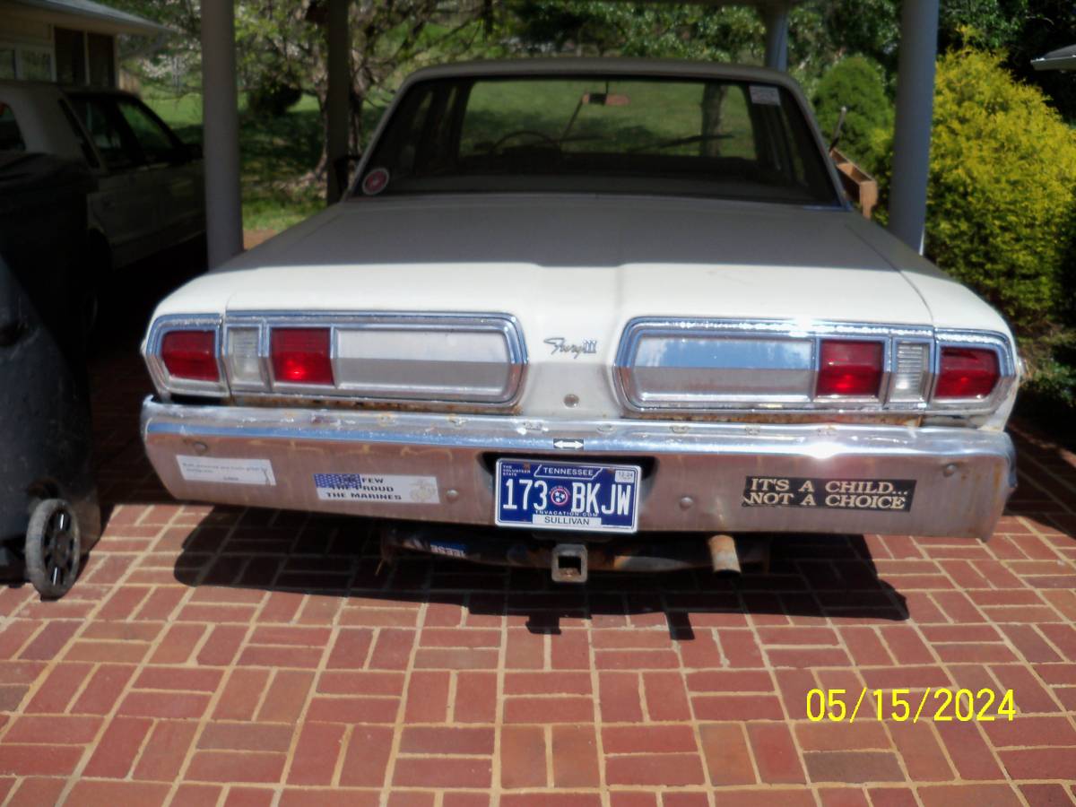 Plymouth-fury-iii-1966-white-3