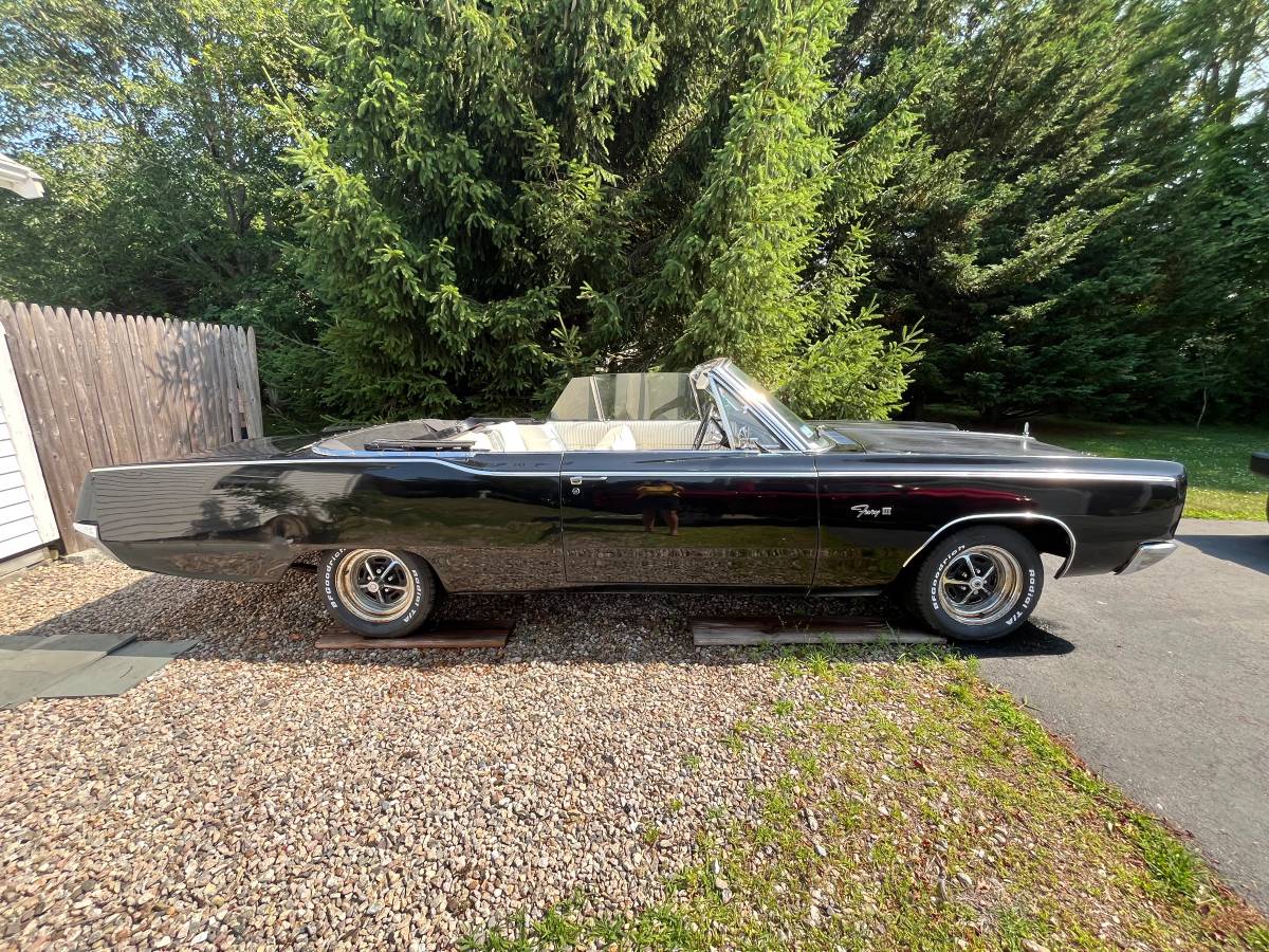 Plymouth-fury-iii-1967-black