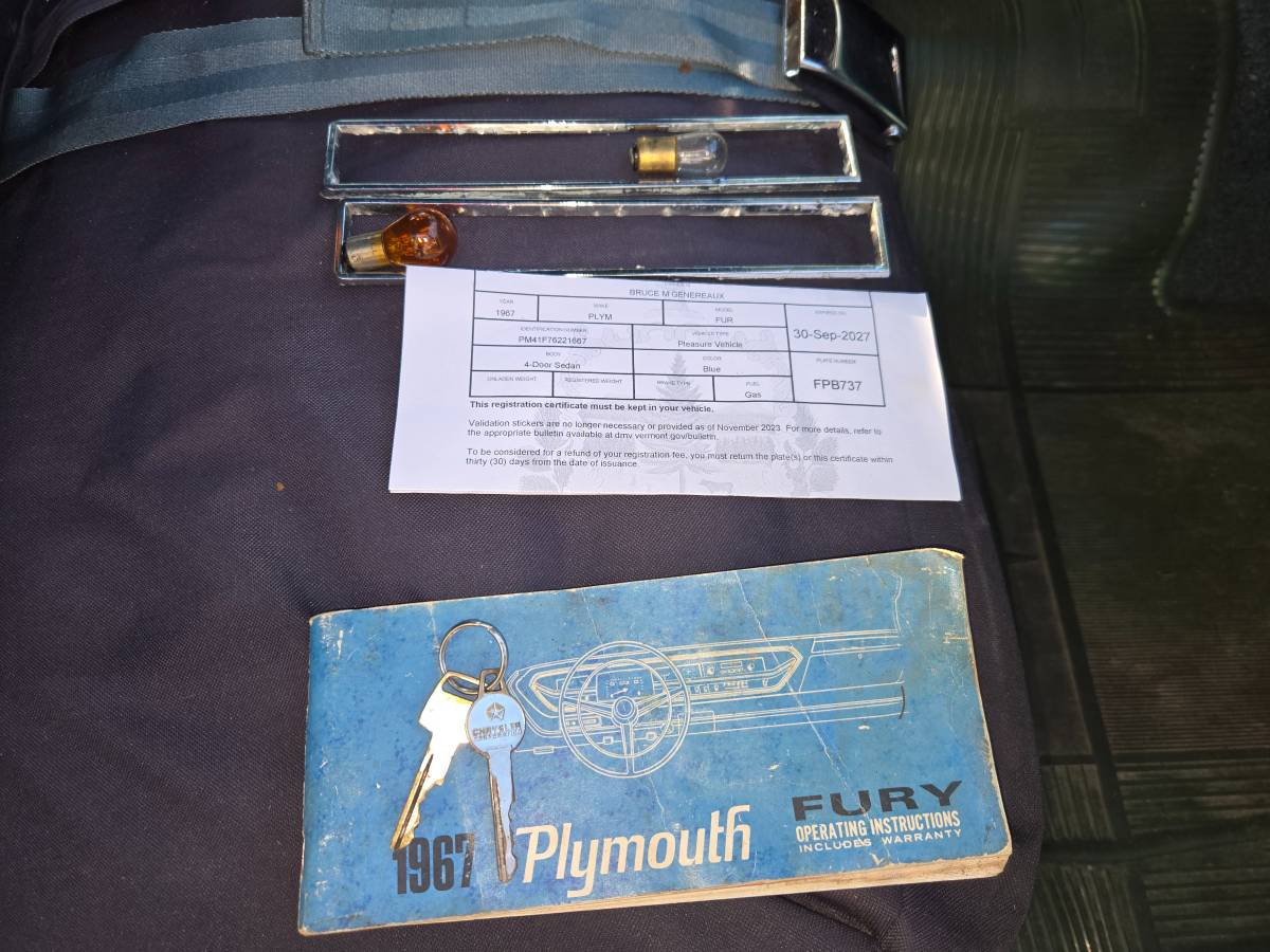 Plymouth-fury-iii-1967-custom-23