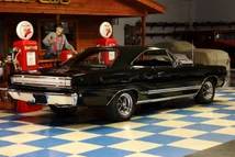 Plymouth-gtx-1968-5