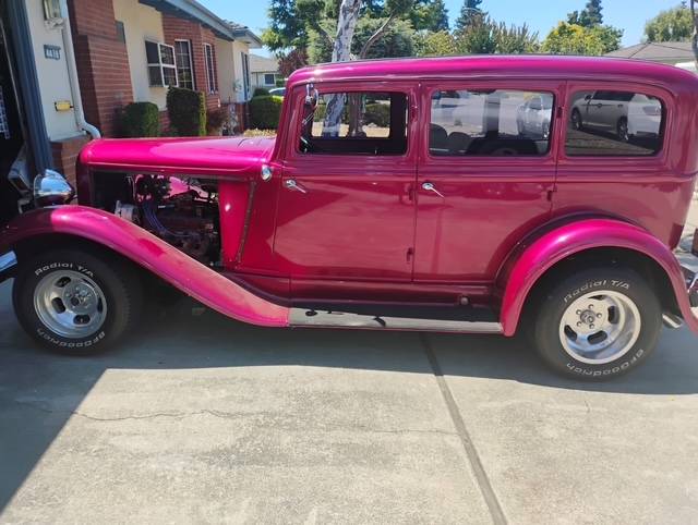 Plymouth-pb-model-1932-red-2
