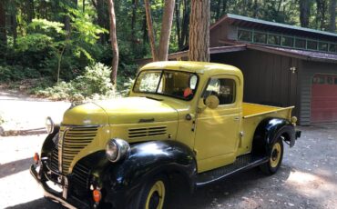 Plymouth-pt125-1941-yellow-1