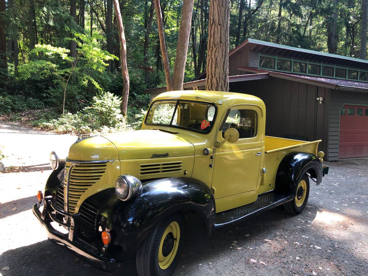 Plymouth-pt125-1941-yellow-1