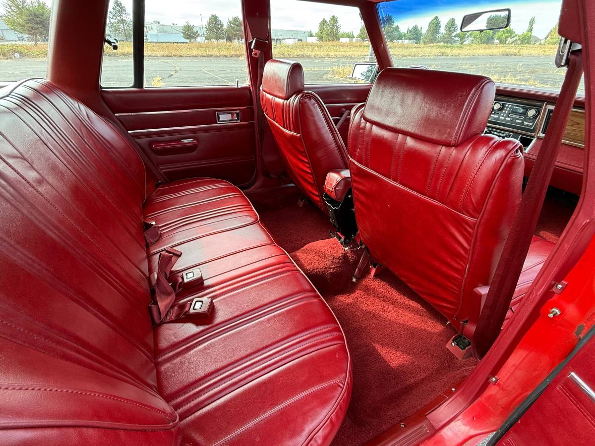 Plymouth-reliant-sp.-edition-1981-red-15