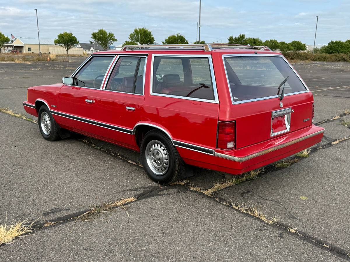 Plymouth-reliant-sp.-edition-1981-red-7