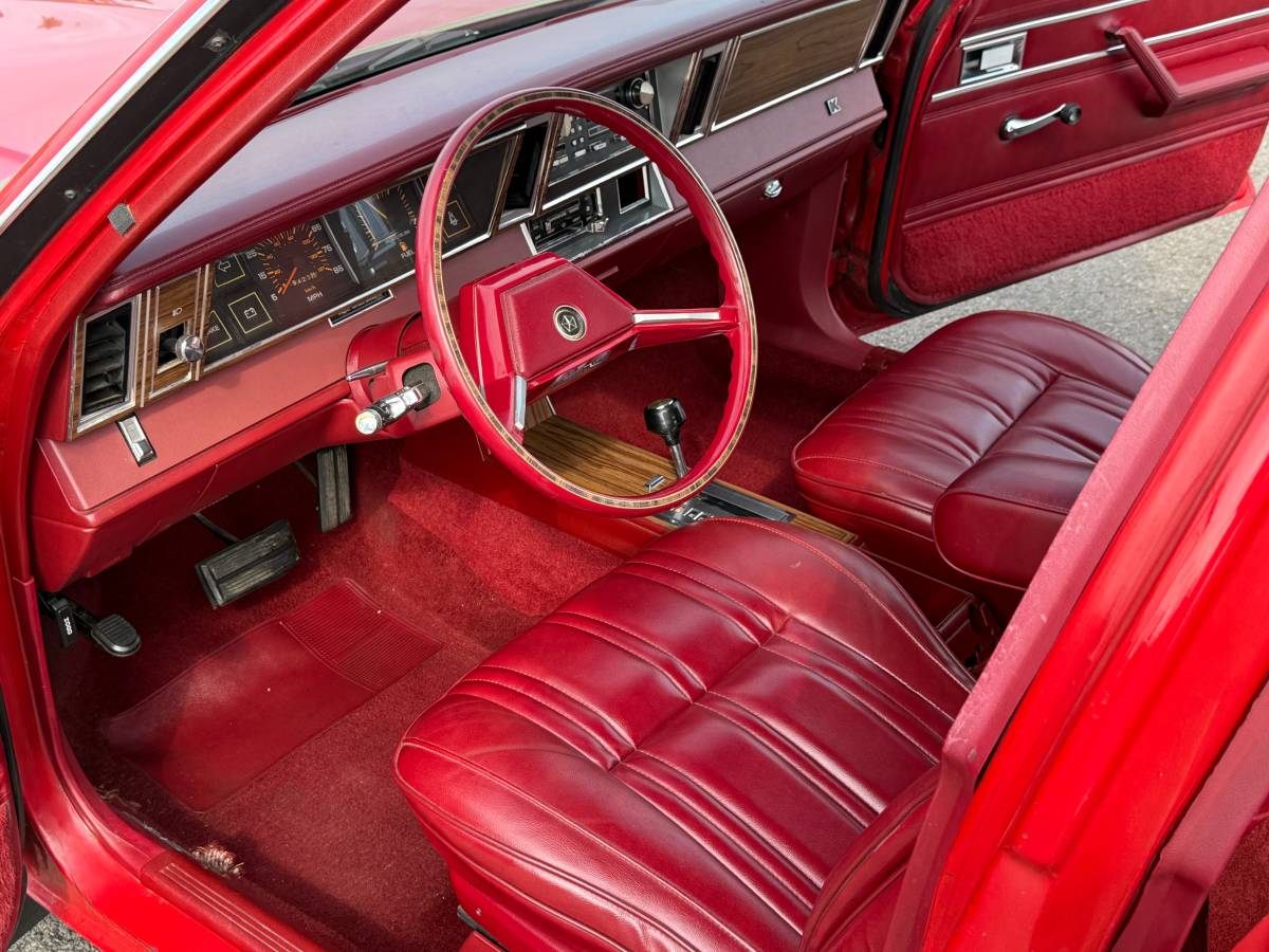 Plymouth-reliant-sp.-edition-1981-red