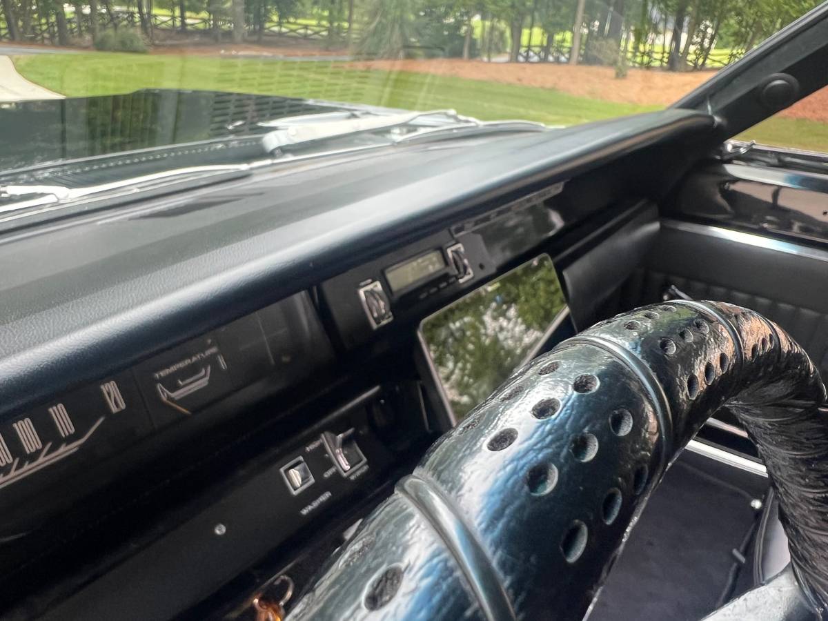 Plymouth-roadrunner-1968-6