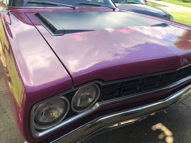 Plymouth-roadrunner-1968-custom-12