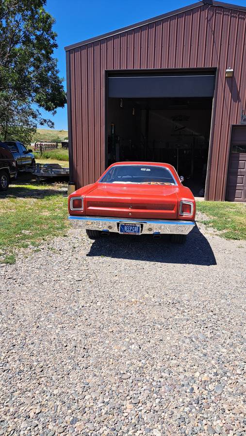 Plymouth-roadrunner-1969-red-2