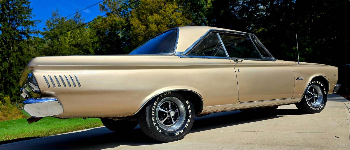 Plymouth-satellite-1965-4