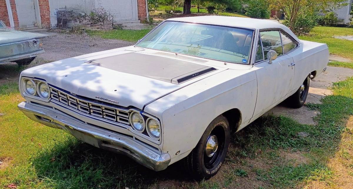 Plymouth-satellite-1968-white