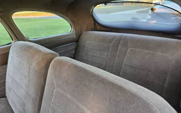Plymouth-special-deluxe-1947-brown-16