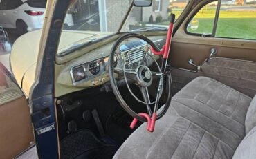 Plymouth-special-deluxe-1947-brown