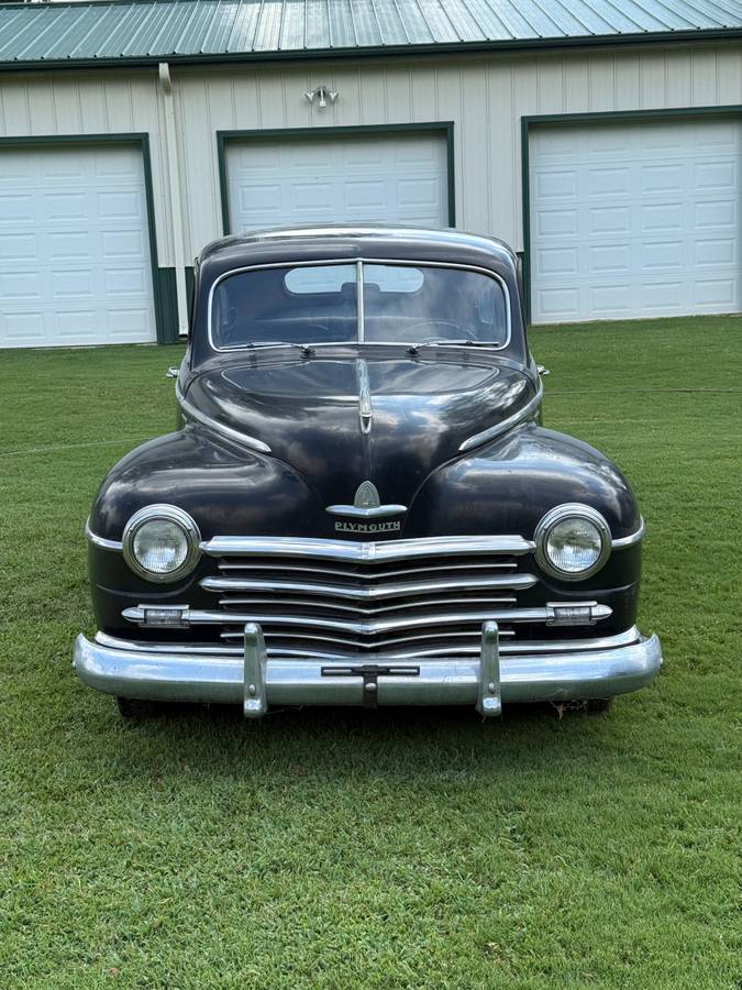 Plymouth-special-deluxe-1948-black-1
