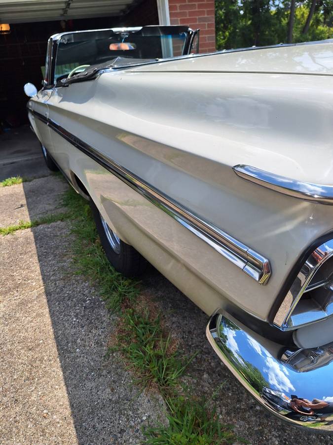Plymouth-sport-fury-convertible-1963-white-17