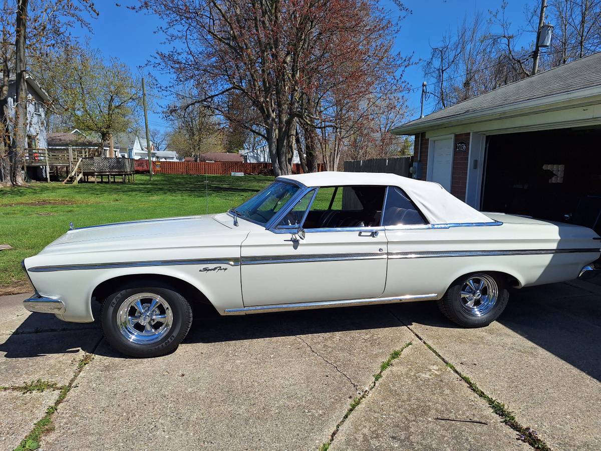 Plymouth-sport-fury-convertible-1963-white-3