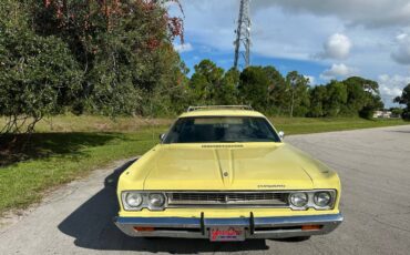 Plymouth-sport-suburban-1969-yellow-2