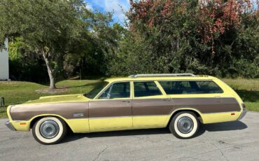 Plymouth-sport-suburban-1969-yellow
