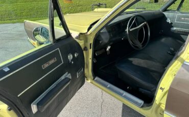 Plymouth-sport-suburban-1969-yellow-8