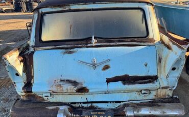 Plymouth-suburban-1956-blue-6