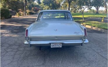 Plymouth-valiant-1964-5