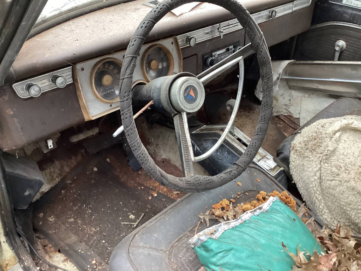 Plymouth-valiant-1964-white-1