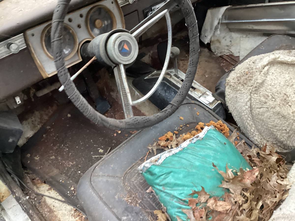 Plymouth-valiant-1964-white-2