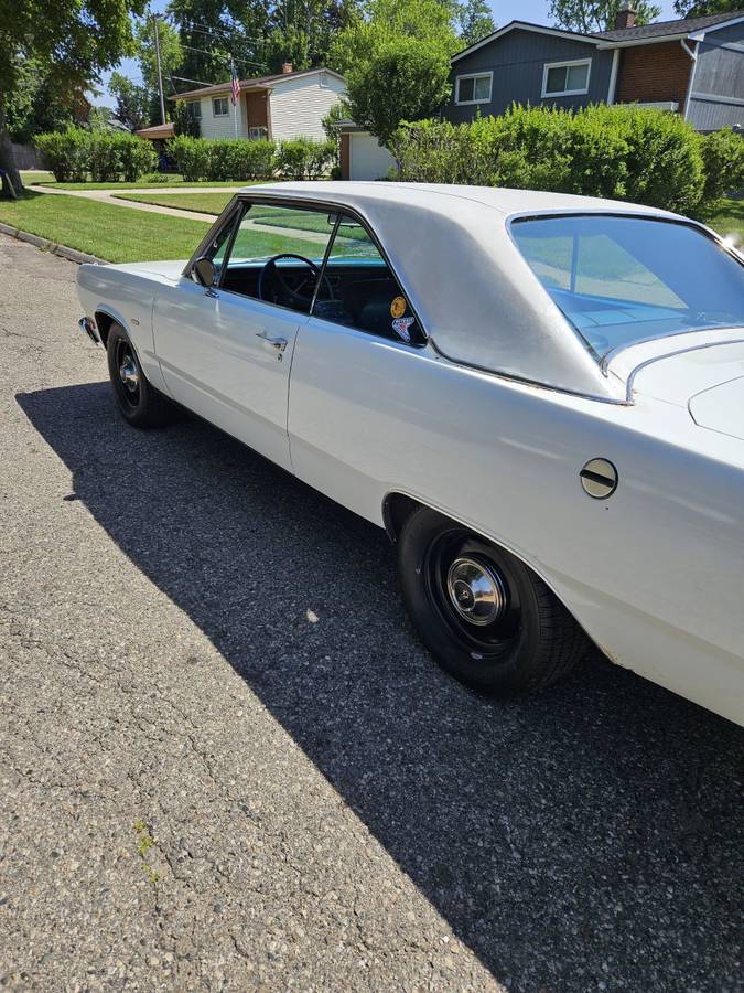 Plymouth-valiant-1972-white-1