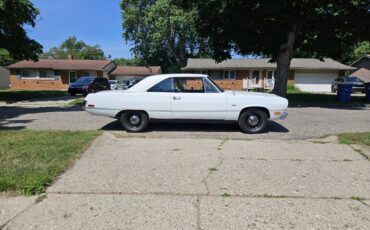 Plymouth-valiant-1972-white-4