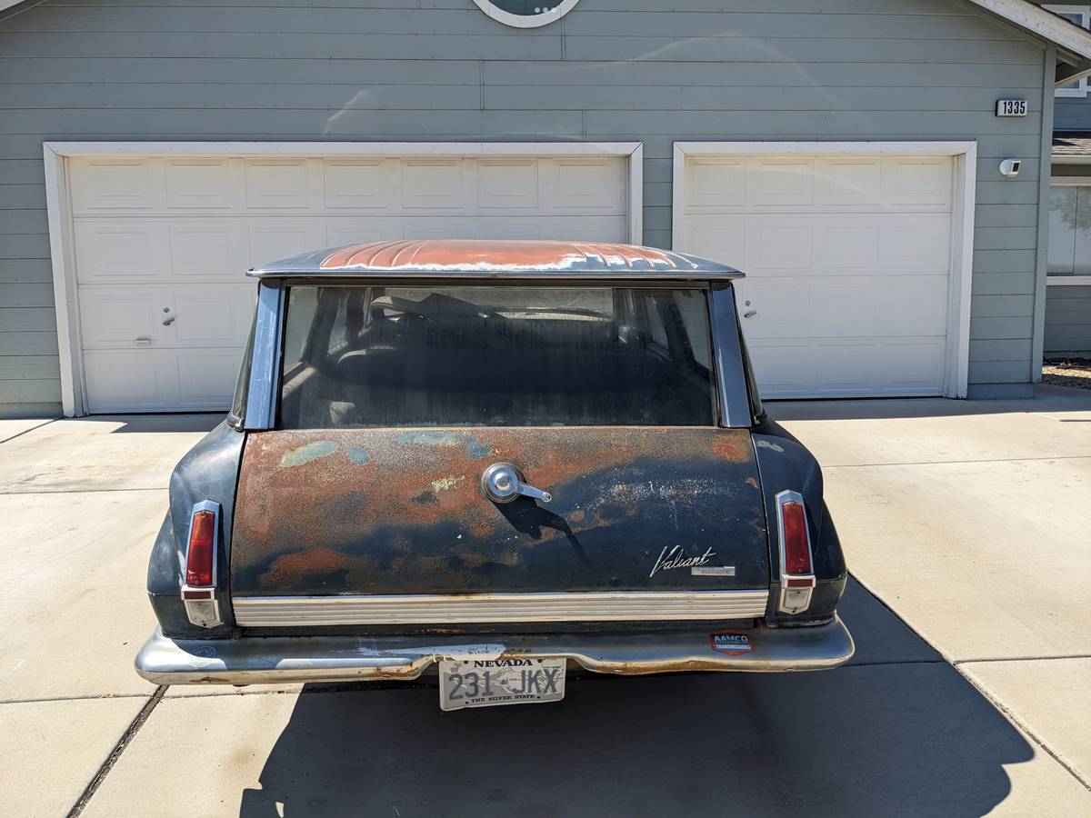 Plymouth-valiant-station-wagon-1964-blue-3