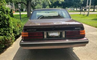 Pontiac-6000-1987-Sedan-2