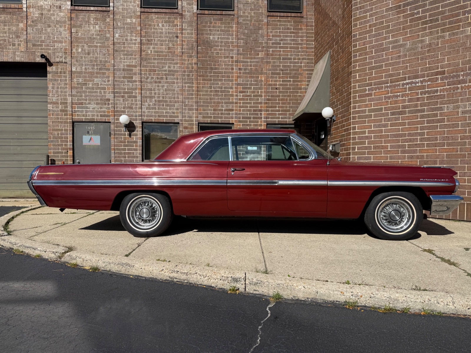 Pontiac-Bonneville-1962-Coupe-9
