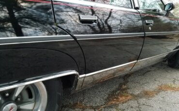Pontiac-Bonneville-1979-Black-Red-21