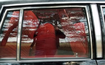 Pontiac-Bonneville-1979-Black-Red-24