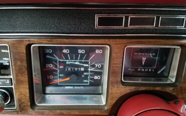 Pontiac-Bonneville-1979-Black-Red-50